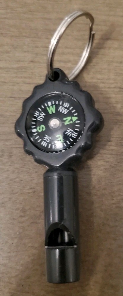 Multifunctional Keychain With Whistle And Compass Black And Green Survival