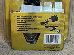 New Vector VEC173 Storm Tracker AM FM Emergency NOAA Weather Radio Flash Light