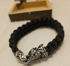 Paracord Bracelet Dragon Head clasp fantasy steampunk