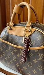 Paracord Braided Crown Sinnet Keychain Bag Charm W/ Clasp, Lock & Key Set Brown