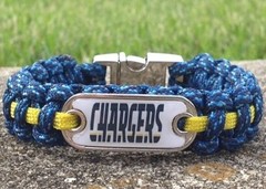 Los Angeles Chargers Paracord Bracelet w/ NFL Dog Tag and Metal Buckle. AWESOME!