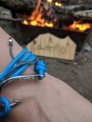 Paracord DartFrog Hook Bracelet *Multiple Colors* Supports Charity