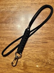 (3-Pack) 19″ BLACK Neck Swivel Lanyards GUTTED 550 Paracord ID Badge Metal Beads