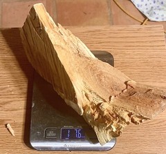 Solid Resin Core Exceptional Hot Lasting Fatwood Log 1 lb 7.6 oz Sticky