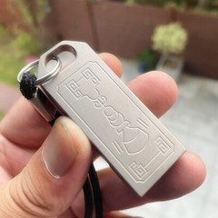 EDC TC4 Titanium Lightweight Keychain Safe Whistle Outdoor Survival Whistle Tool